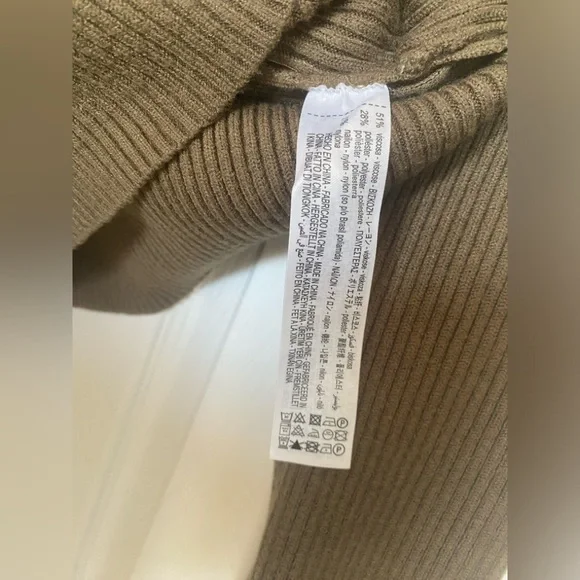 Zara Cut Out Sweater Olive green Large - Picture 4 of 8